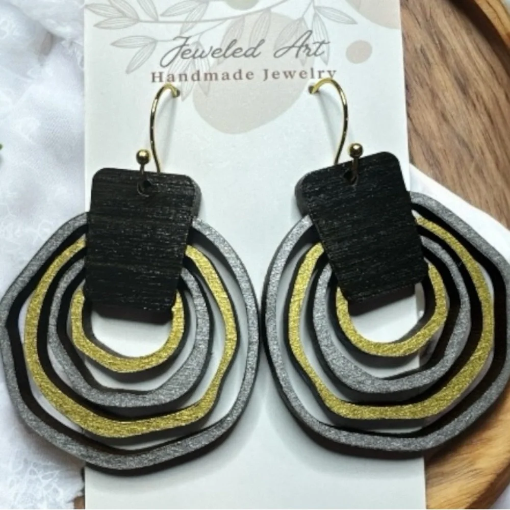 Jeweled Art Metallic Wavy Connected Hoops Hand Painted Wood Earrings NEW - Picture 3 of 3